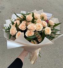 Букет Кремовые розы Латте в Красноперекопске