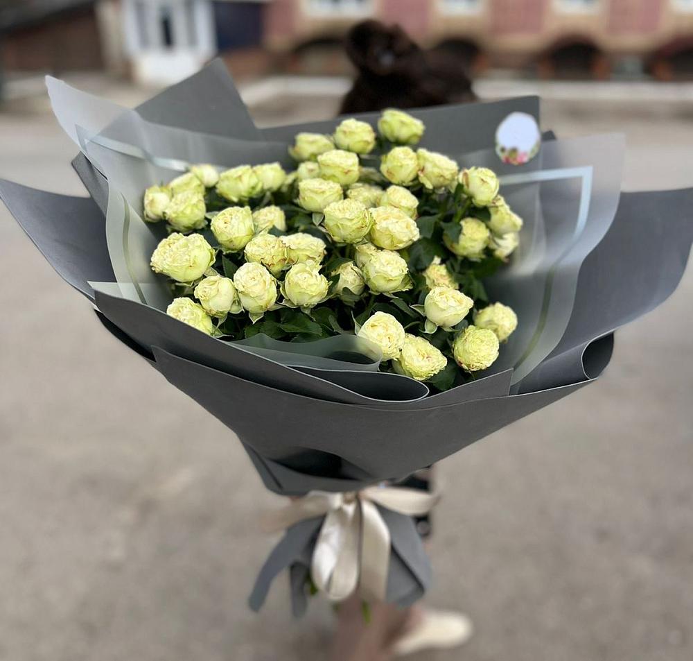Белые кустовые розы Солинеро в Красноперекопске Букет Белые кустовые розы Солинеро в Красноперекопске